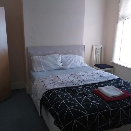 Priestfield House Medway Bed & Breakfast Gillingham  Dış mekan fotoğraf