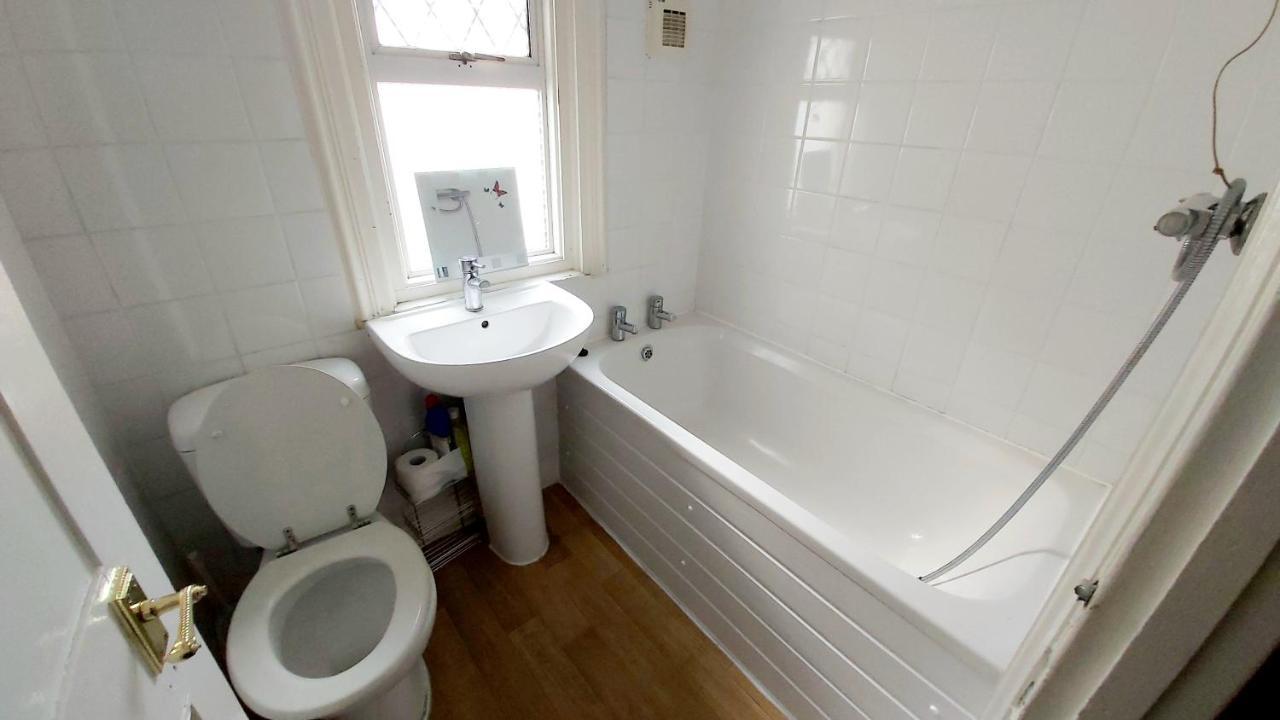 Priestfield House Medway Bed & Breakfast Gillingham  Dış mekan fotoğraf